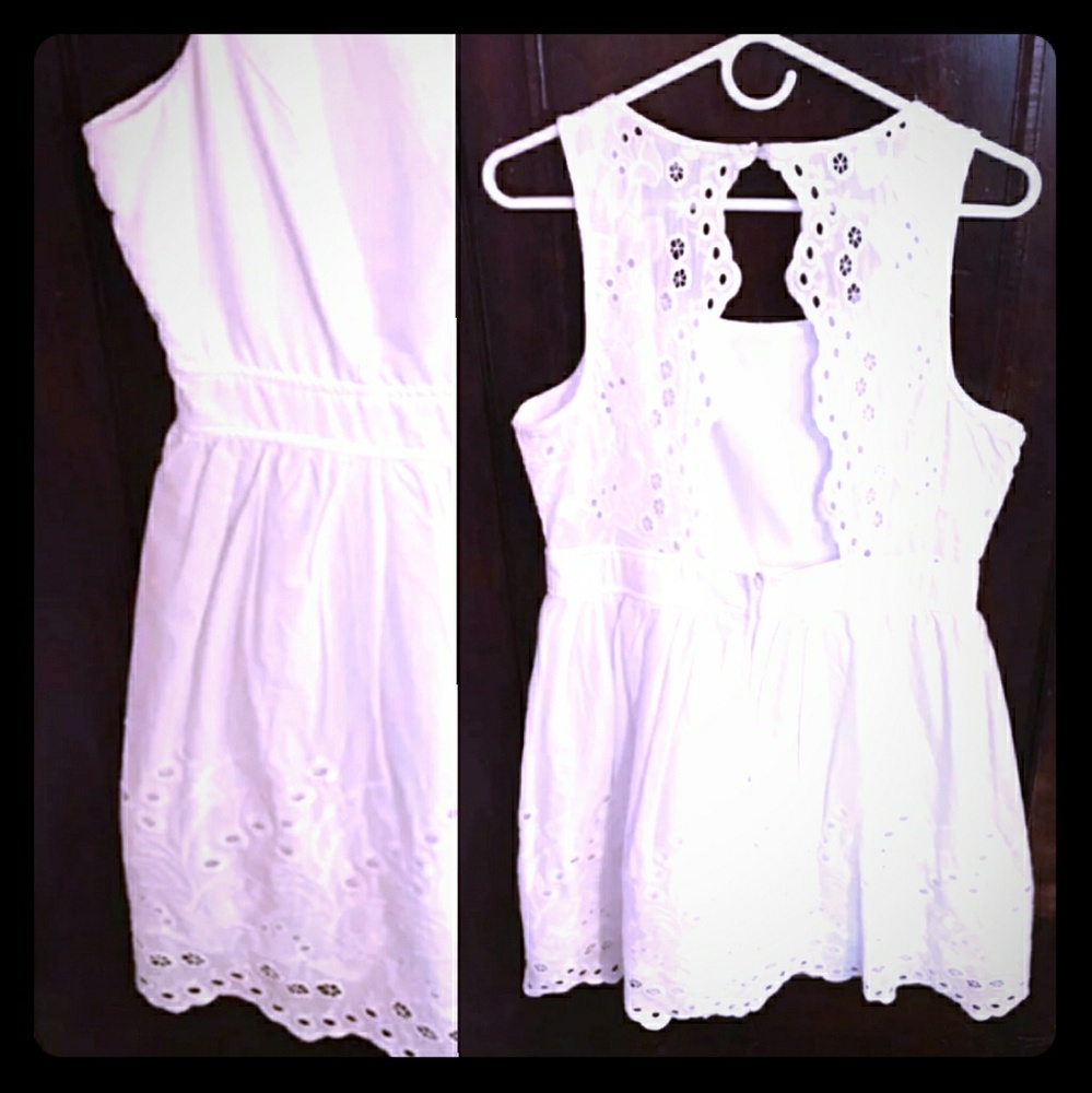 White eyelet mini